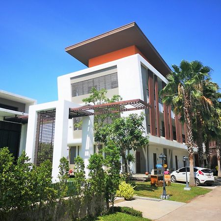 Baan Issara Otel Nakhonratchasima Dış mekan fotoğraf