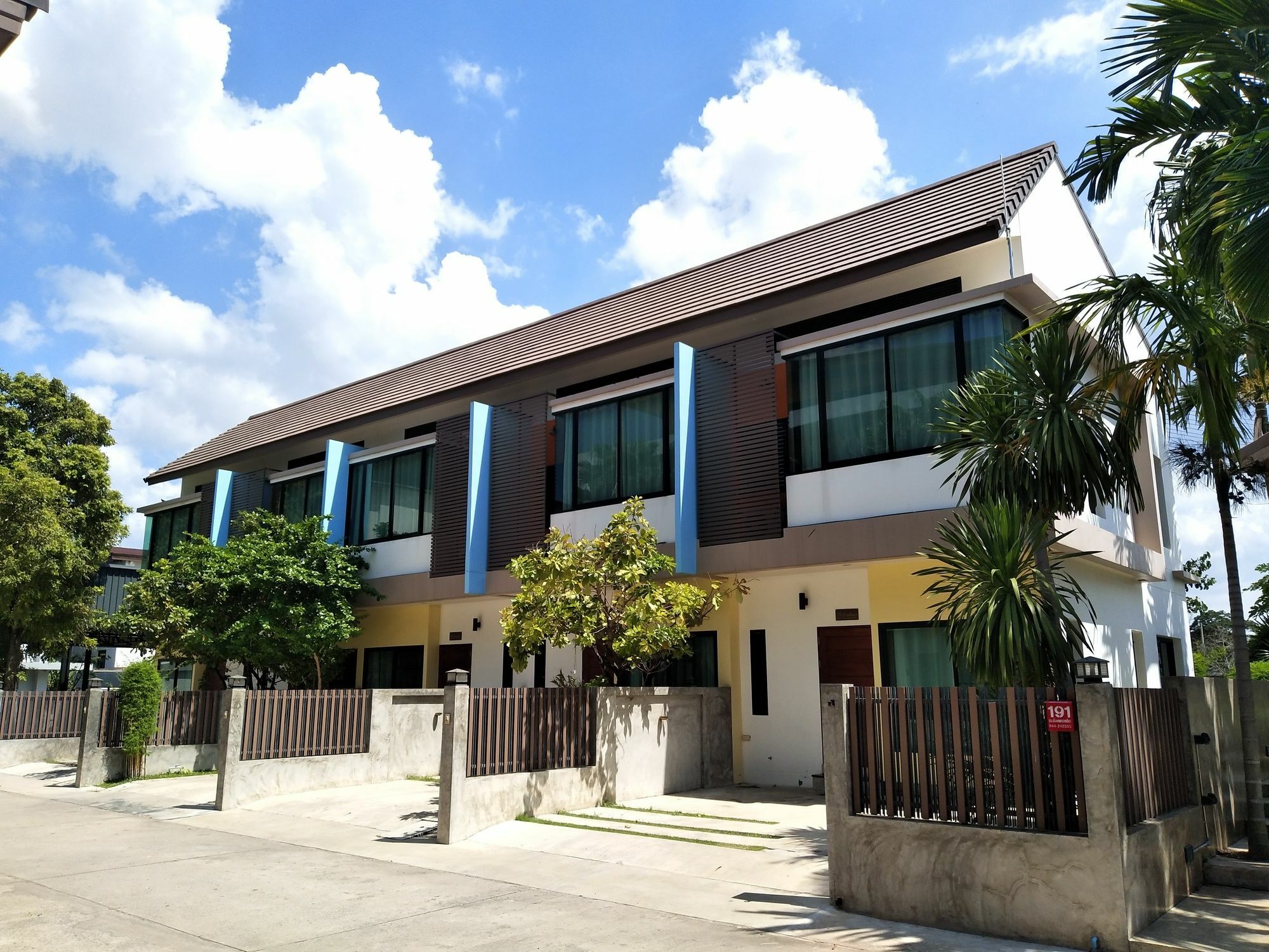 Baan Issara Otel Nakhonratchasima Dış mekan fotoğraf